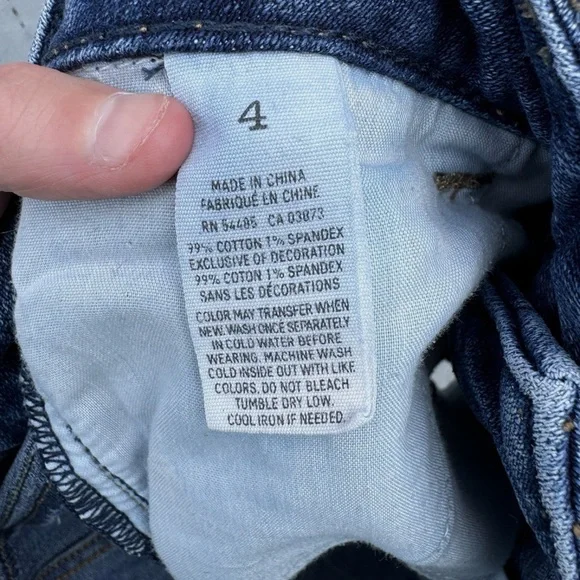 American Eagle Women’s Denim Shorts Size 4 Cut Off Style Stretch Fit - Picture 5 of 5